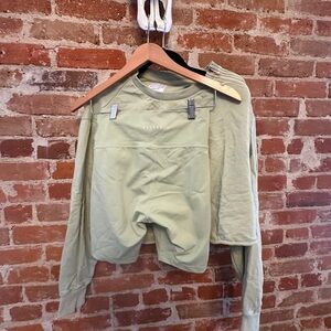 Green matching workout set